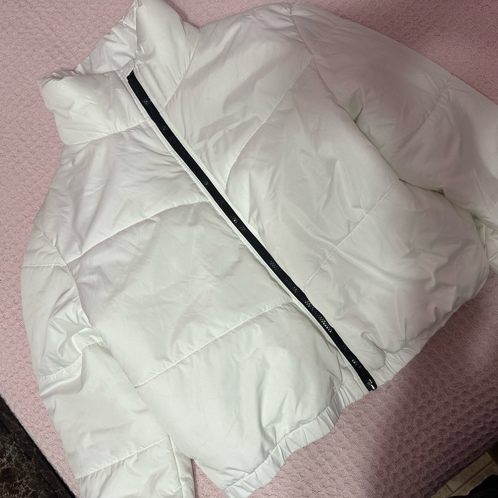 Cropped puffer jacket